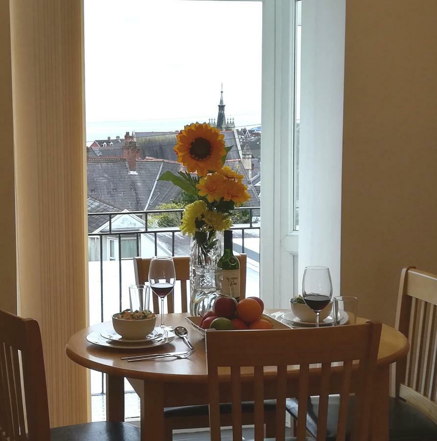 Modern, 1 Bedroom Apartment, Uplands, Swansea Buitenkant foto